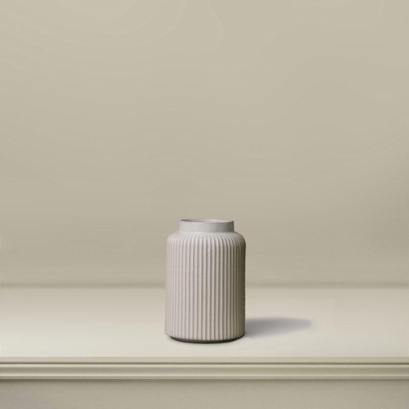 The Medium Lutyens Vase In Stone