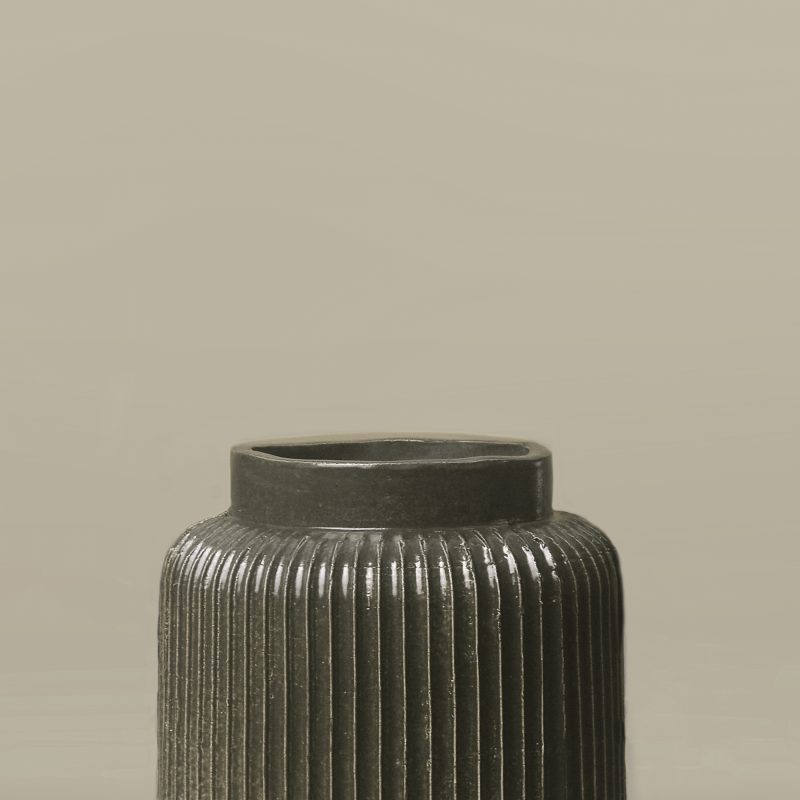 The Medium Lutyens Vase In Slate - Image 3